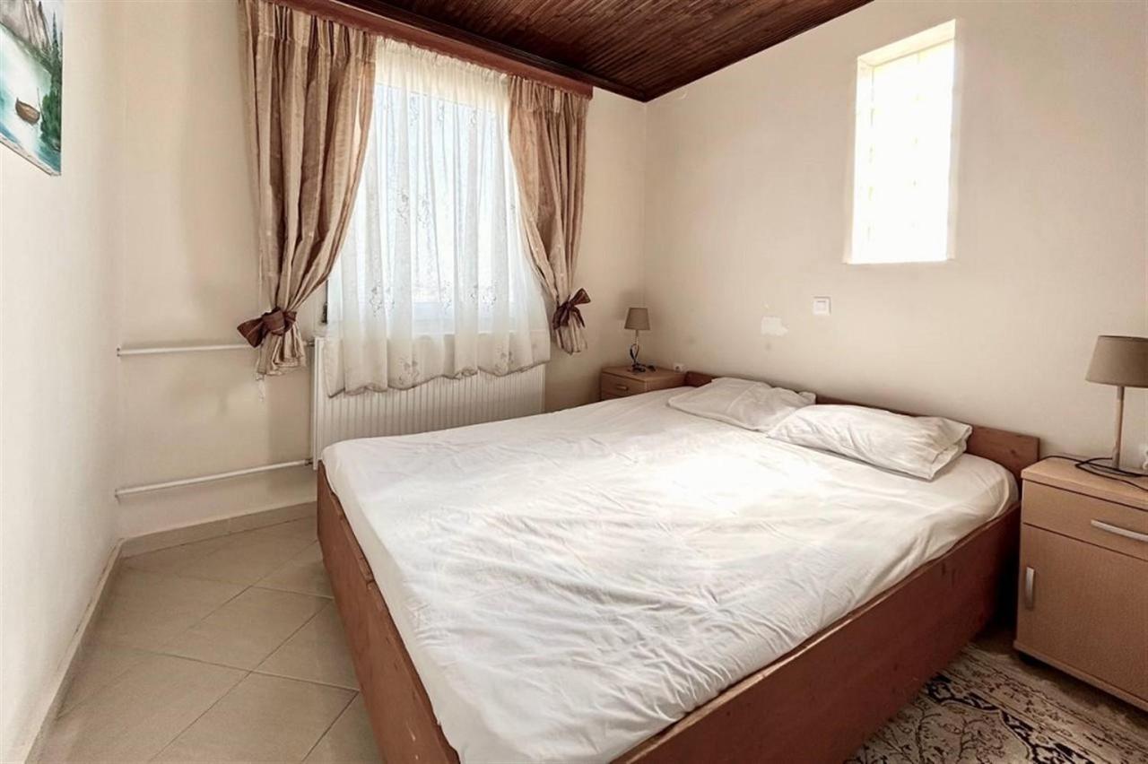 Villa Irina, Nea Potidea Kassandra Beach Ngoại thất bức ảnh